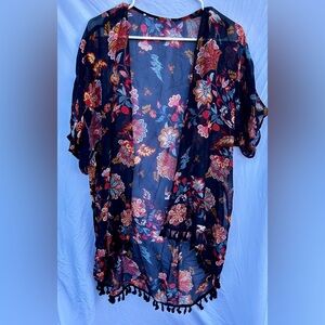 Floral Tassel Kimono Shawl | NWOT | Size S | Lightweight Layer